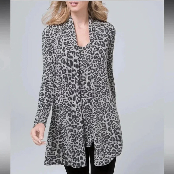 White House Black Market Women’s Gray Leopard Cardigan Sweater size XS - Picture 1 of 10